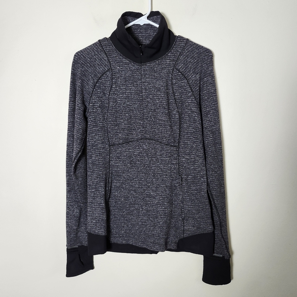 Lululemon Athletica runderful half zip  hand muff workout lounge shirt pullover